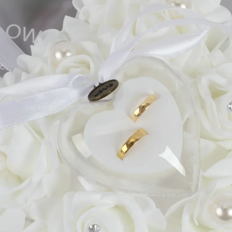 Biała poduszka na obrączki w k – Ring Bearer Pillow recenzja i cena